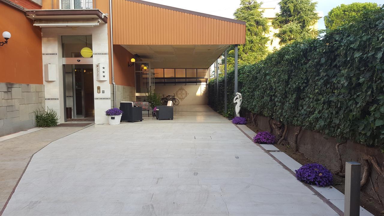 Villaggio Hotel 3*